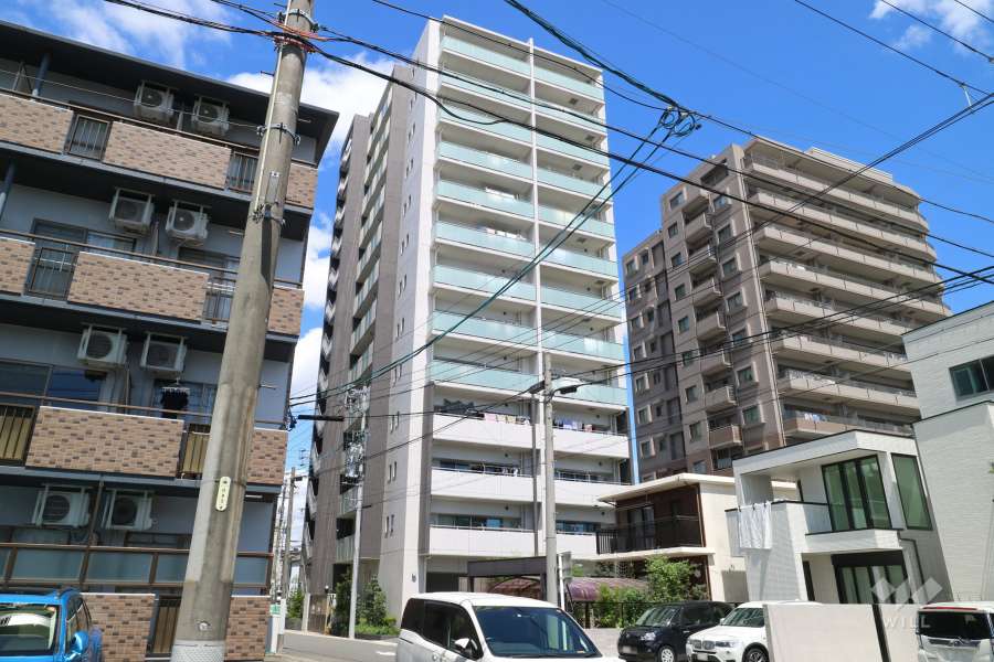 パークナード覚王山の外観(南東側から)