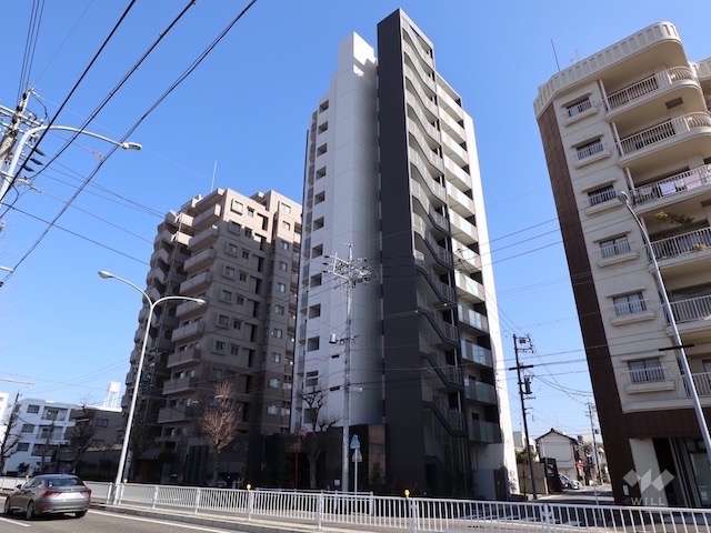 パークナード覚王山の外観（南側から）