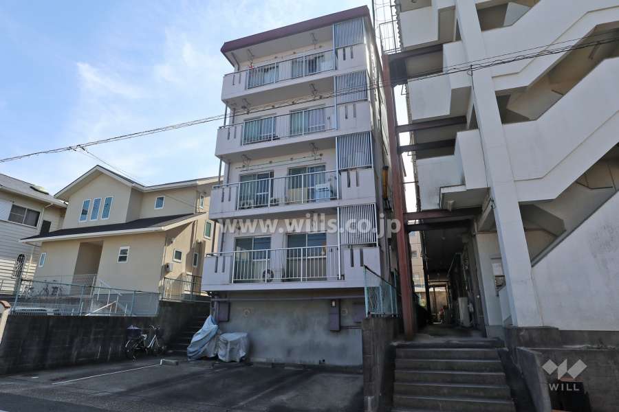 シャンポール猪子石の外観（北西側から）