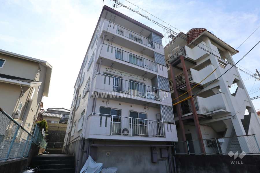 シャンポール猪子石の外観（北東側から）