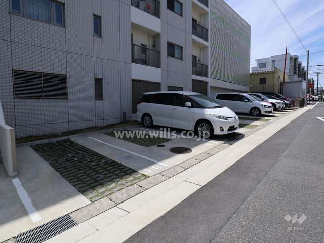 敷地内駐車場(屋外平面式・敷地北)