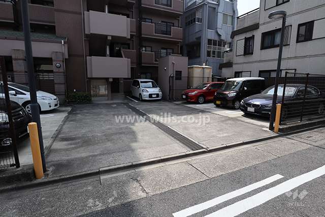 敷地内駐車場（屋外平面式）