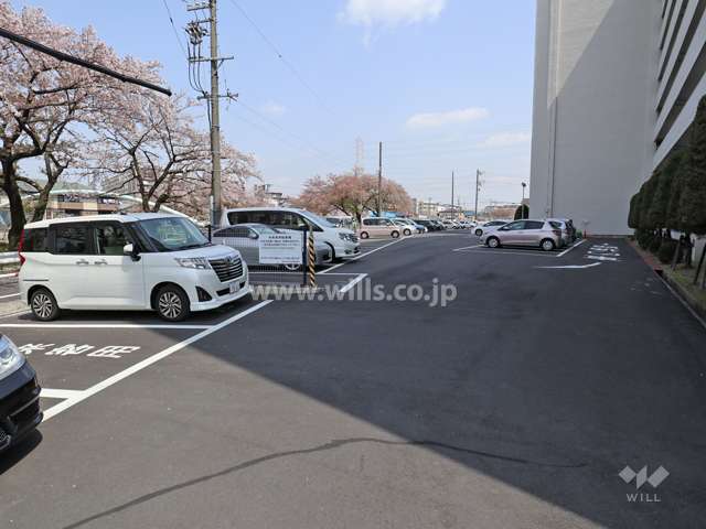 猪子石北住宅北側駐車場