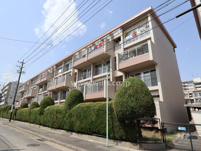 猪子石南住宅10号棟の外観(南東側から)