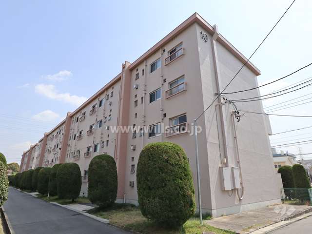 猪子石南住宅10号棟の外観(北西側から)