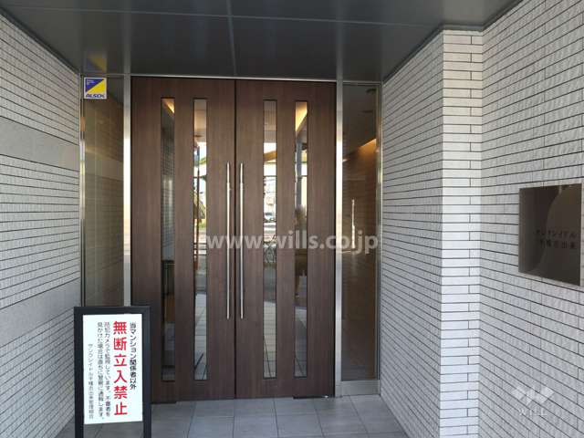 エントランス(正面)
