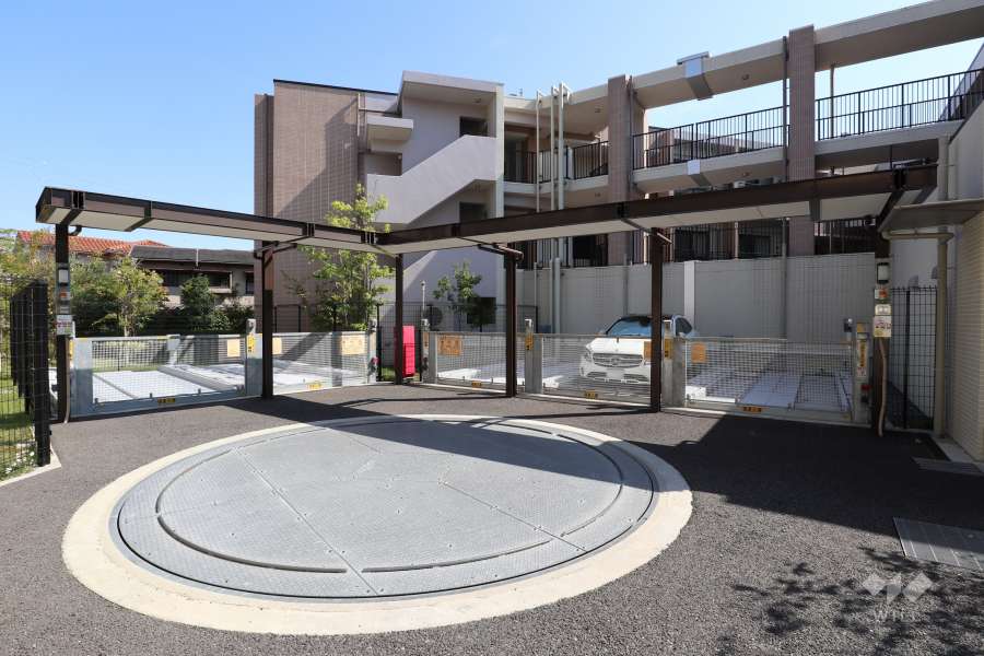 敷地内駐車場（屋外機械式）