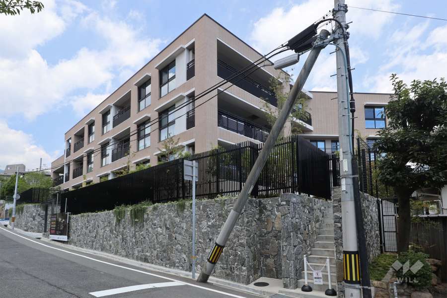 ファインレジデンス住吉山手の外観（南西側から）