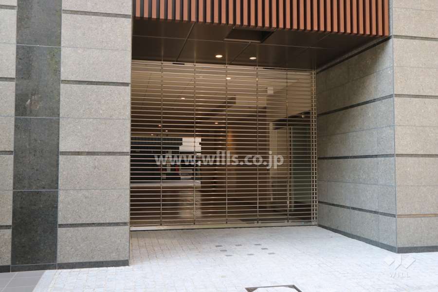 駐車場出入り口（リングシャッター付き）