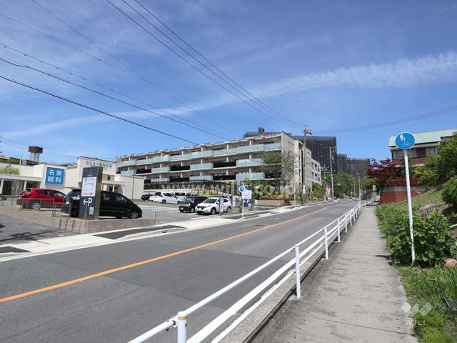 プレミスト名東亀の井ヒルズの遠景(南東側から)