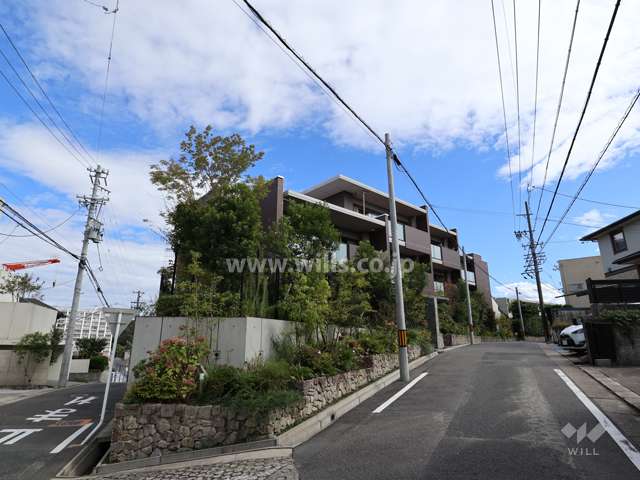 グランドメゾン東山公園の外観(北西側から)