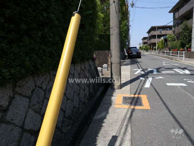 敷地東側の前面道路