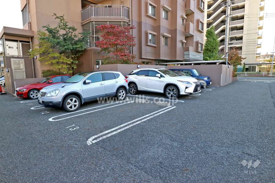 敷地内駐車場（屋外平面式）