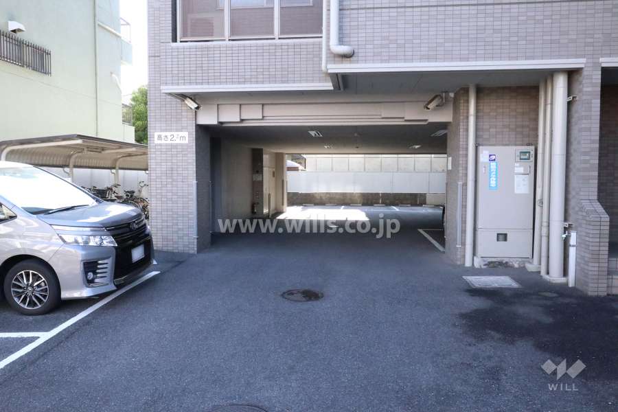 敷地内駐車場（屋外平面式）
