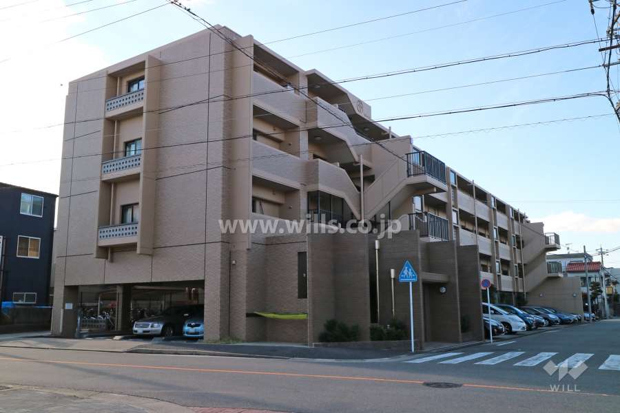シャトー恵方町の外観(北東側から)