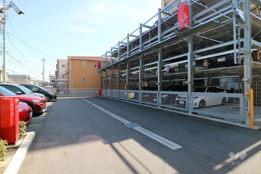 敷地内駐車場（屋外機械式と屋外平面式）