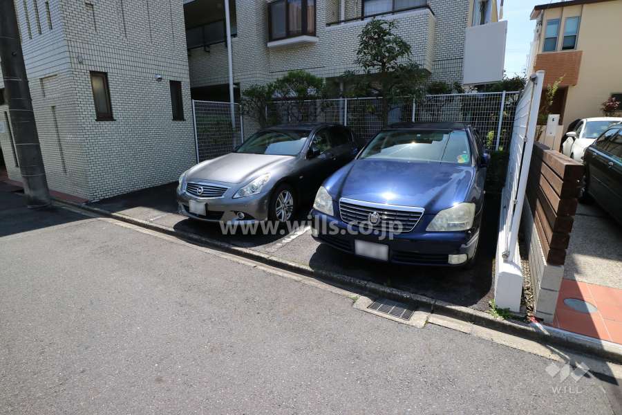 敷地内駐車場(屋外平面式)