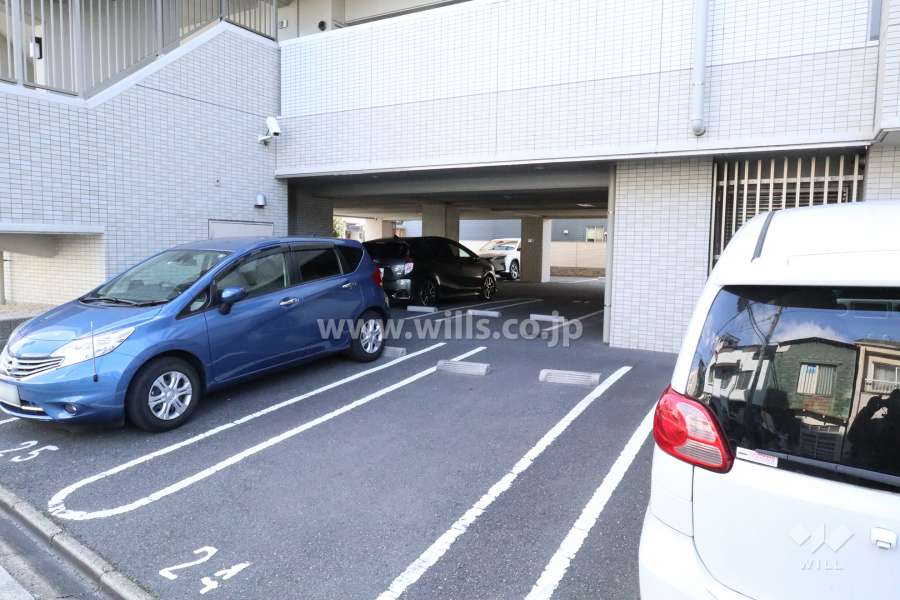 敷地内駐車場（屋外平面式）