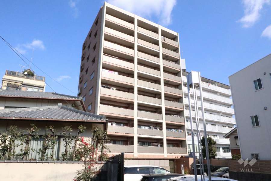 ライオンズマンション御器所の外観（南西側から）