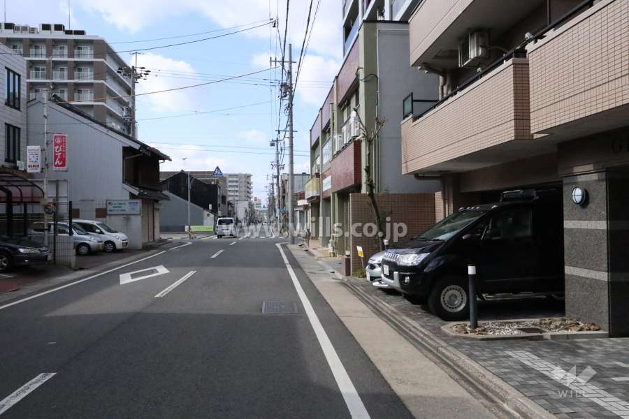 敷地南側前面道路