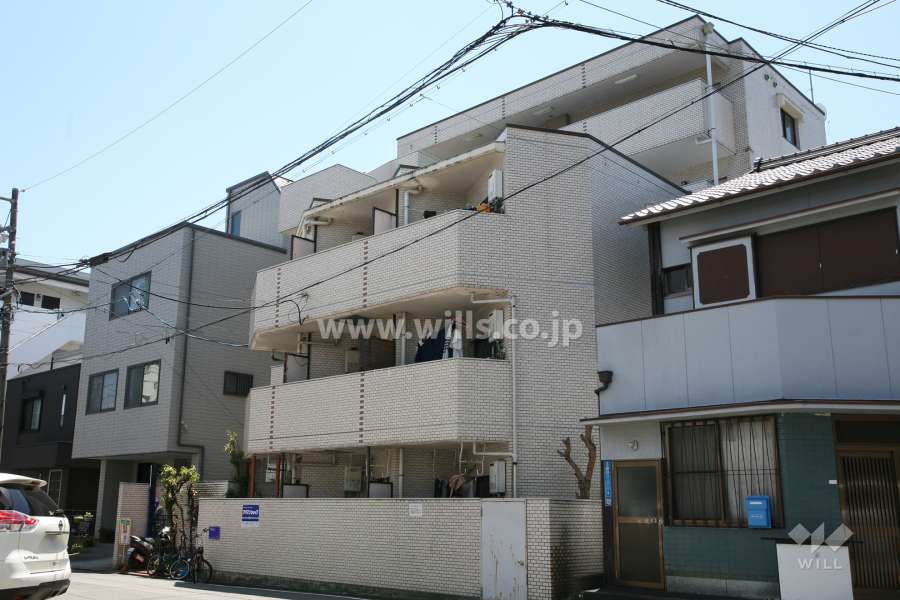 メゾン・ド・ペルミの外観(北西側から)