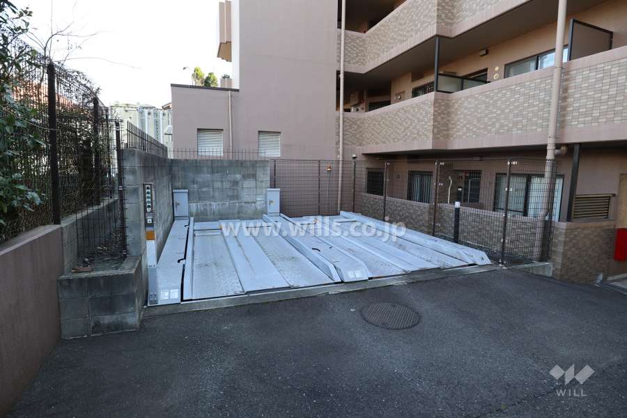 敷地内駐車場（屋外機械式）