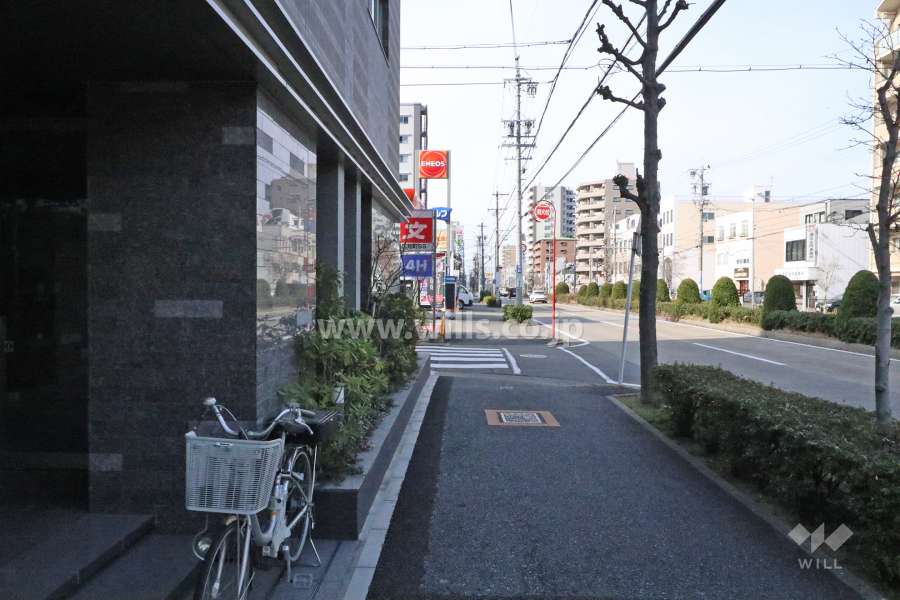 敷地北側前面道路