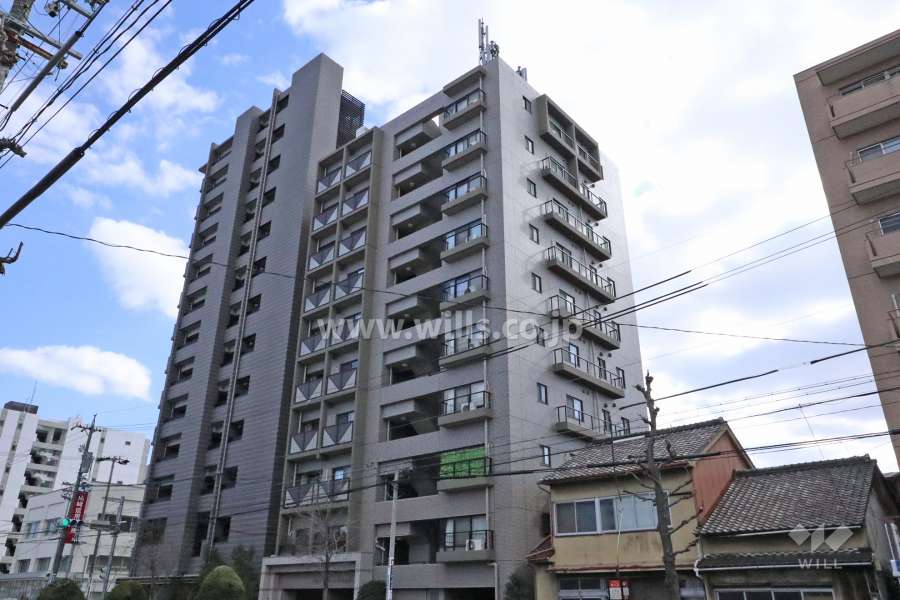 ロイヤルマンション桜山の外観（北西側から）