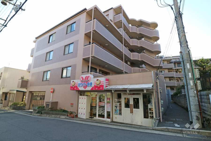 サンプリンス宝塚の外観（北側から）