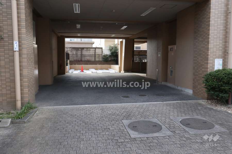 駐車場の出入口