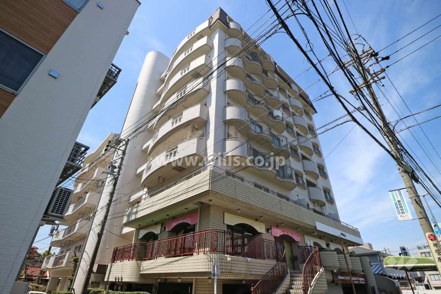 八事半僧坊マンションの外観(北東側から)