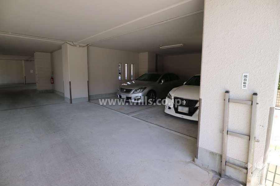 敷地内駐車場(屋内平面式)