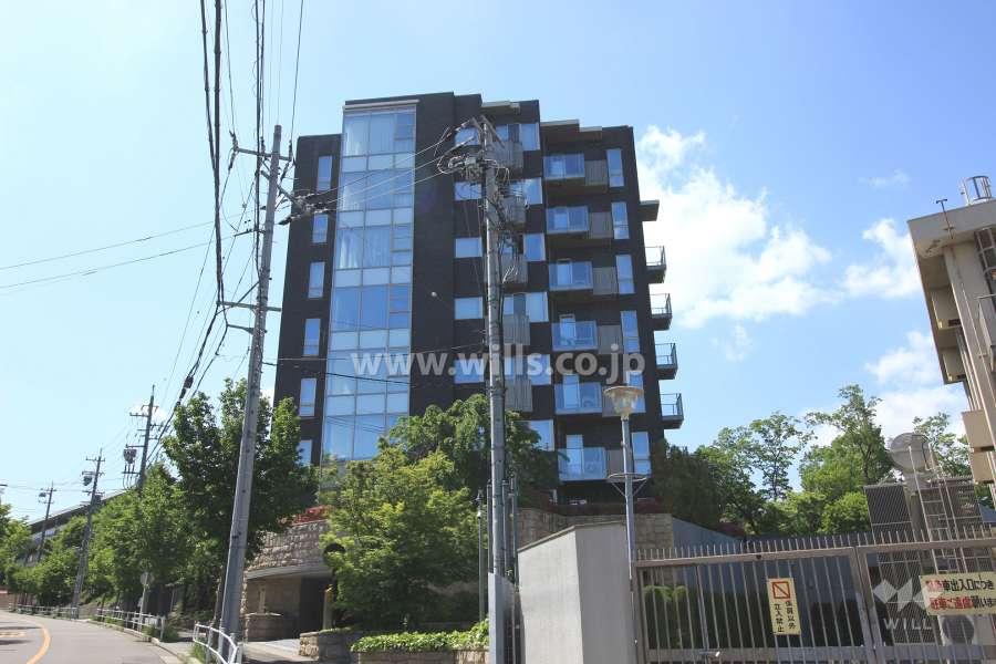 グランドヒルズ八事広路町の外観（東側から）