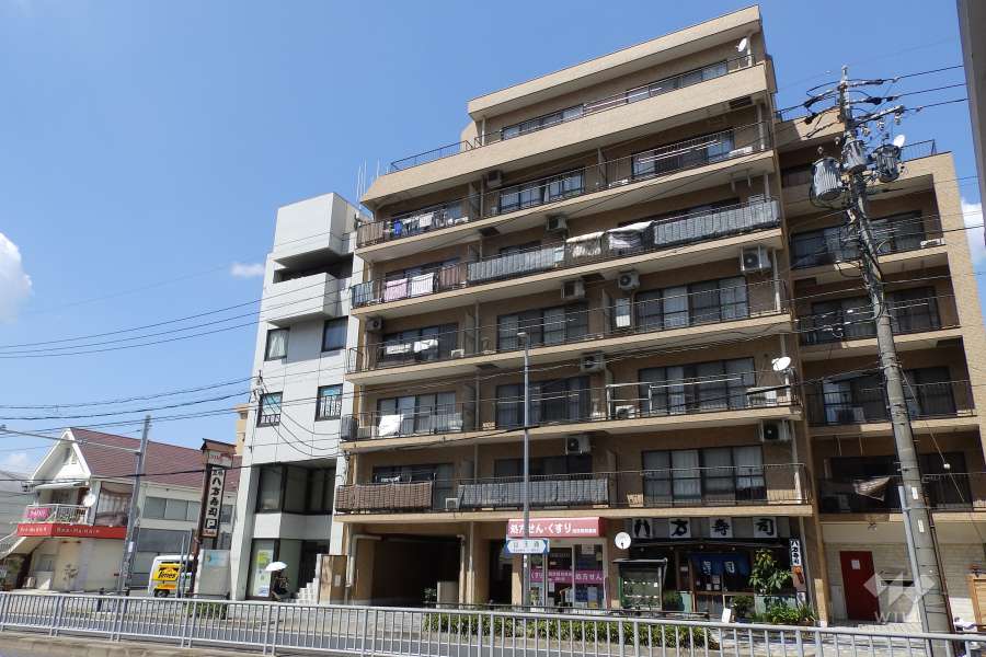 ライオンズマンション広路通りの外観（南東側から）