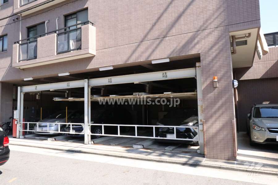 敷地内駐車場（屋内機械式）