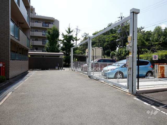 敷地内駐車場（屋外機械式）