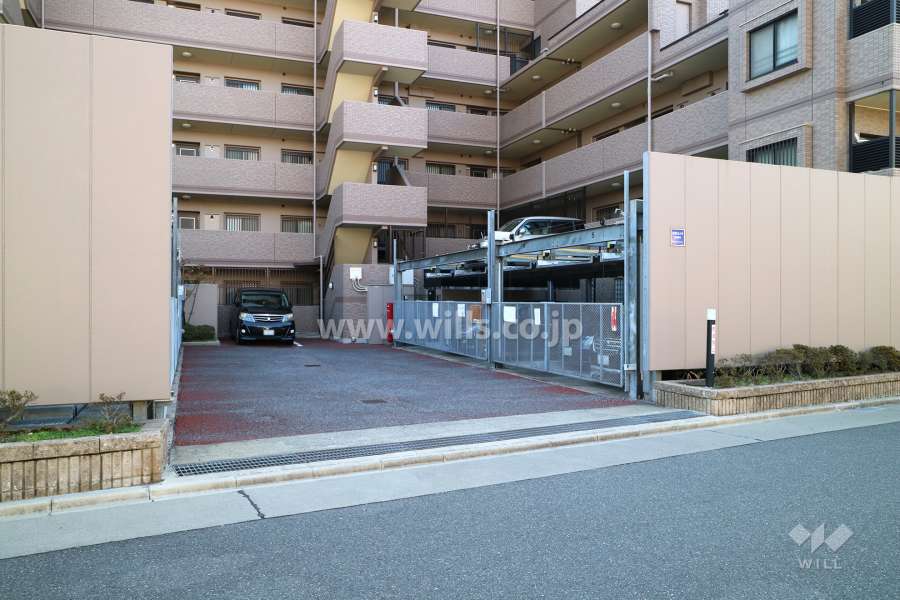敷地内駐車場(屋外機械式・屋外平面式)