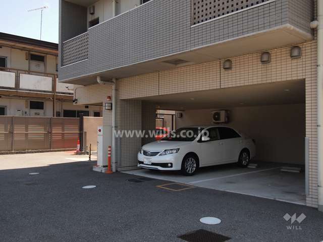 敷地内駐車場（屋内平面式）
