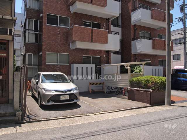 敷地内北東駐車場（屋外平面式）