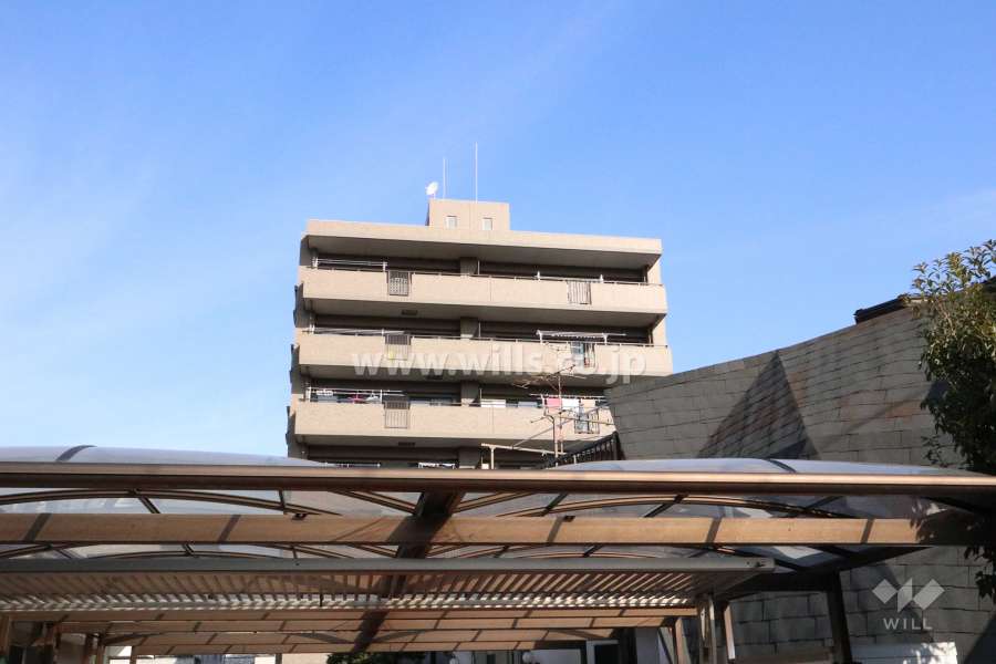セントラルハイツ桜山の外観（南側から）