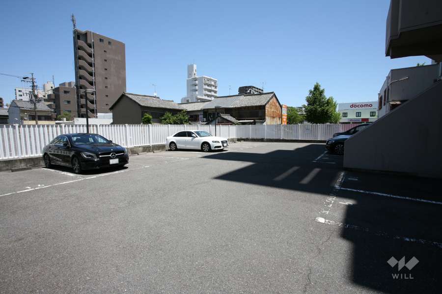 敷地内駐車場(屋外平面式)