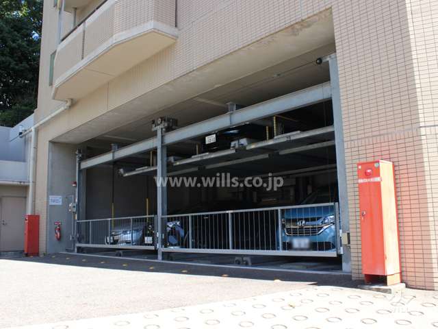 敷地内駐車場（屋内機械式）