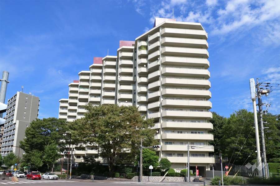 シーアイマンション山手の外観（南西側から）