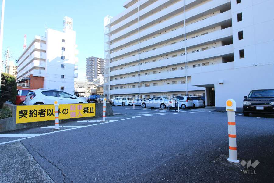 敷地内駐車場（屋外平面式）