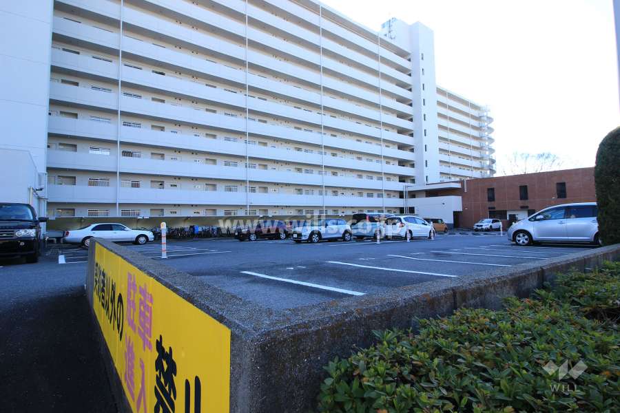敷地内駐車場（屋外平面式）