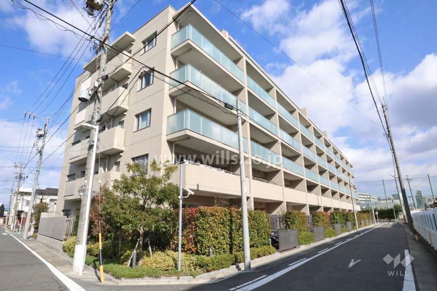 ウェリス桜山の外観（南側から）