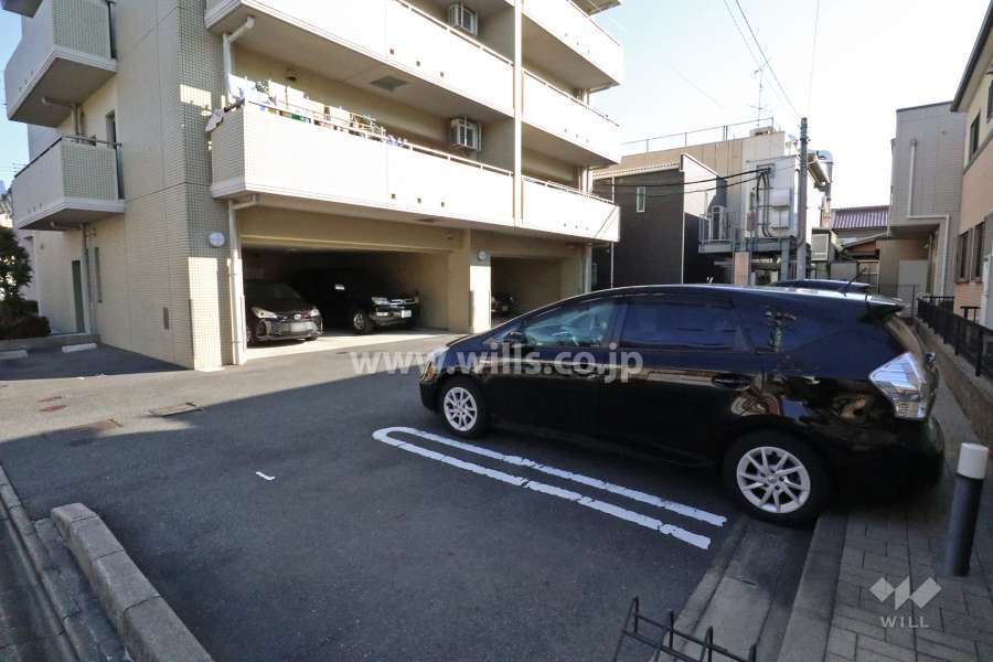 敷地内駐車場（屋外平面式・屋内平面式）