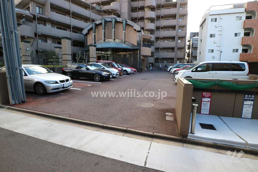 敷地内駐車場(屋外平面式)