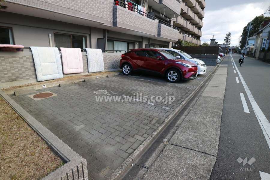 敷地内駐車場(屋外平面式)