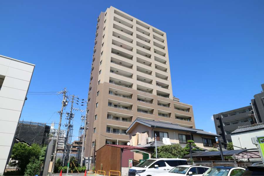 D'レスティア御器所の外観(南西側から)